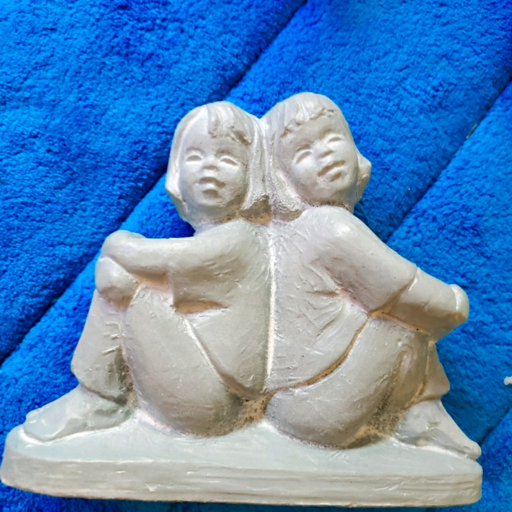 Isabell bloom friends